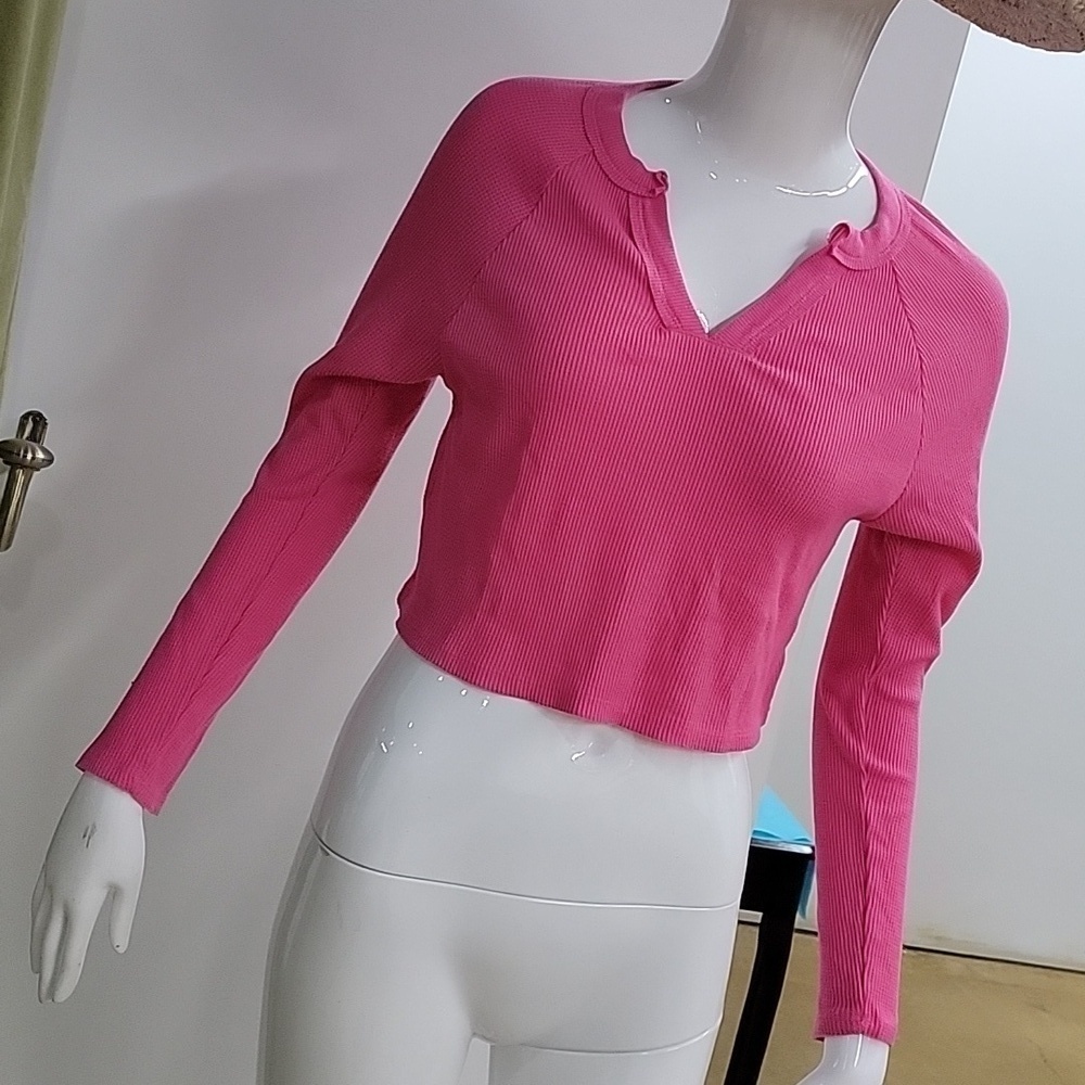 π Wild Fable Waffle Long Sleeve Cropped V Neck Top Size XS